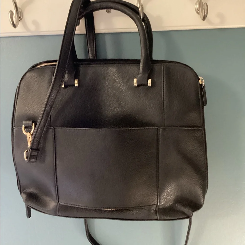 Black Leather Travel Bag With Suitcase Strap - Picture 3 of 5